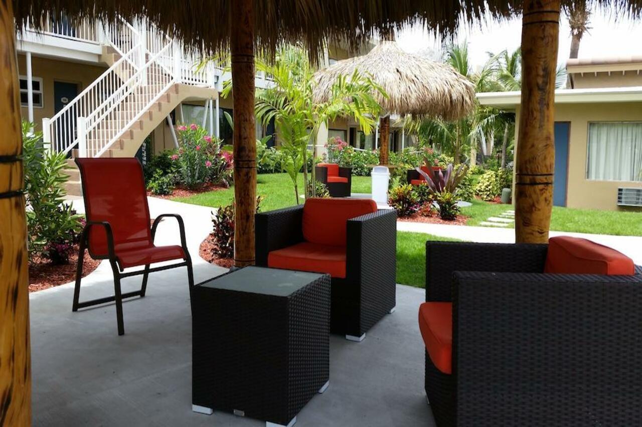 Oceans Beach Resort & Suites Pompano Beach Exterior photo